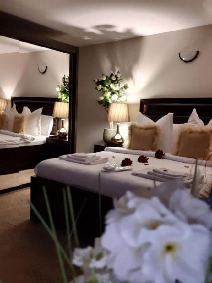 Hotel Casa Maria Roses Râșnov Zewnętrze zdjęcie