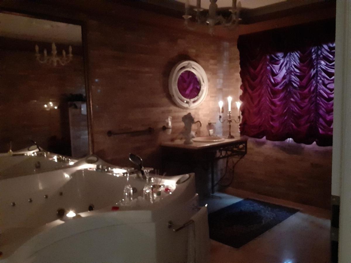 Hotel Casa Maria Roses Râșnov Zewnętrze zdjęcie