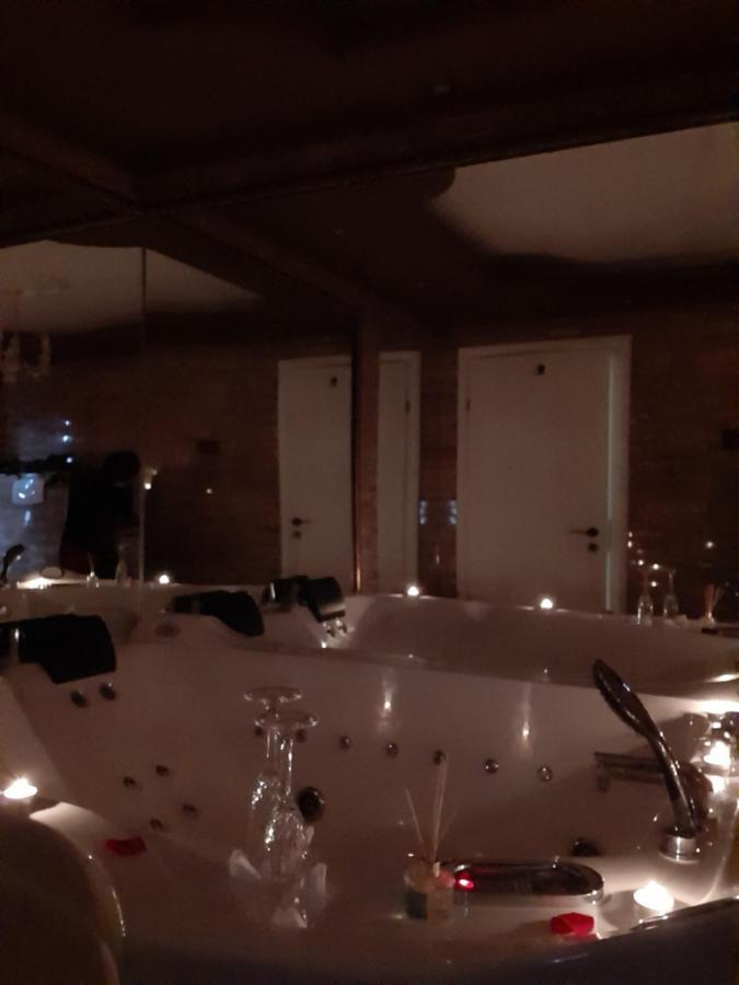 Hotel Casa Maria Roses Râșnov Zewnętrze zdjęcie